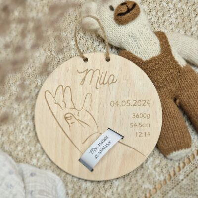 Porte bracelet de naissance personnalisé - plaque en bois gravé pour bracelet d'hôpital