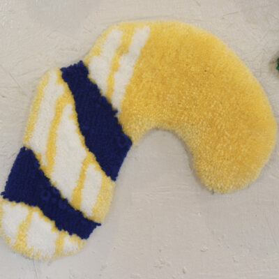 Shape 8 (yellow and blue)